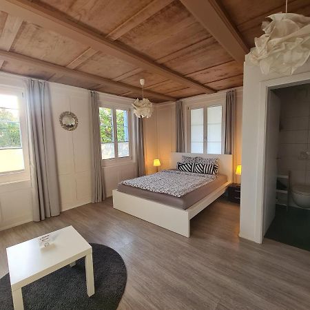 Von May Rooms Herbligen Exterior foto